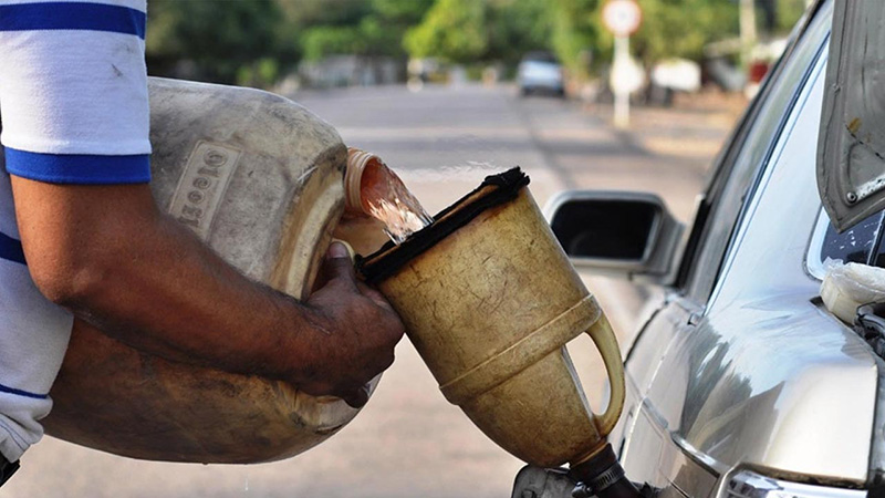 Nuevas denuncias por la venta ilegal de combustibles